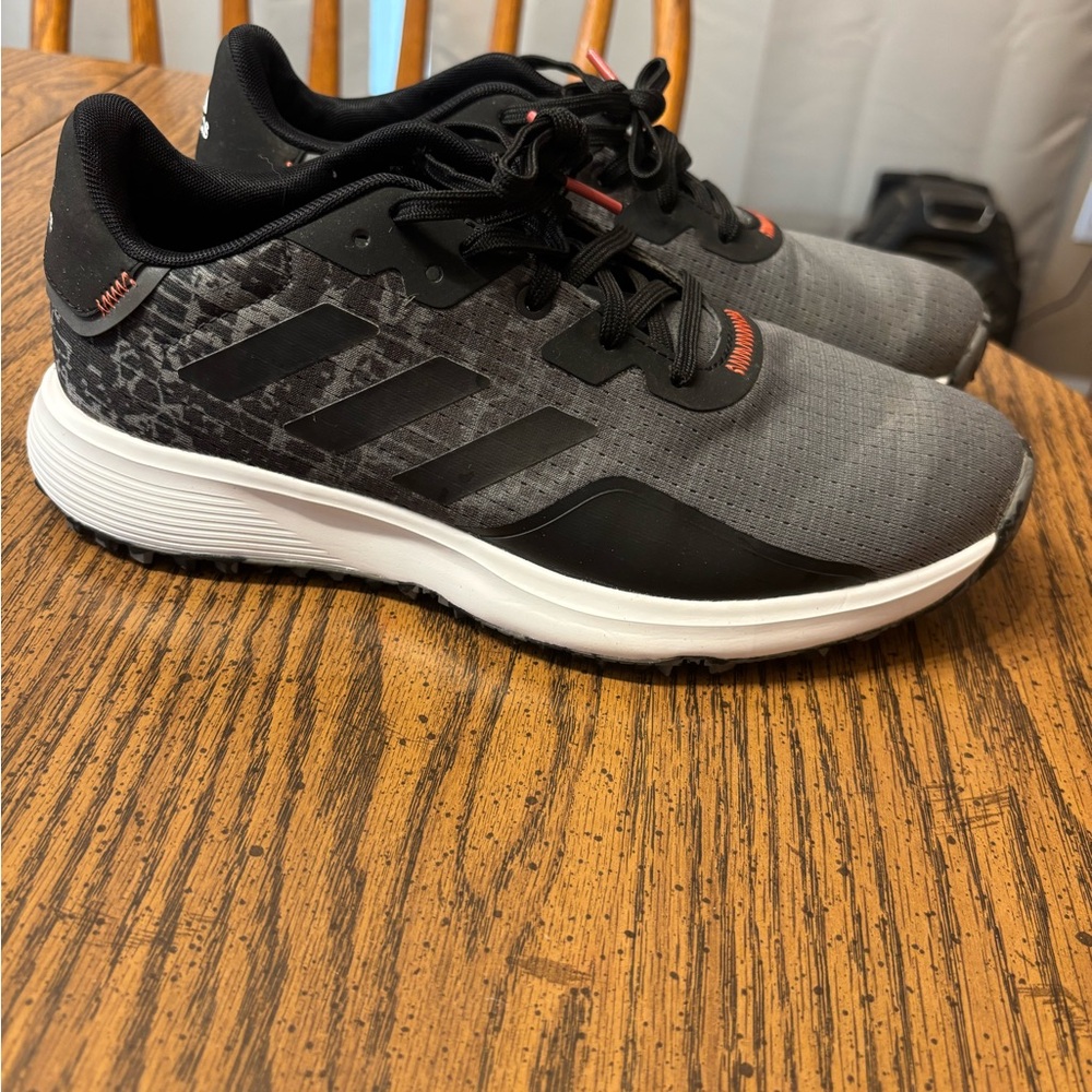 Adidas S2G SL Spikeless golf shoe men’s size 7